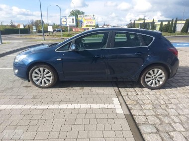 Opel Astra J-1