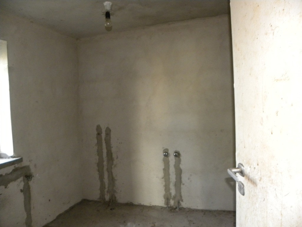 Dom 120 m kw w Baryczy Nowej pow. Zwoleń. - More