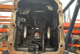 New Holland T6 - skrzynia biegów - części obudowa