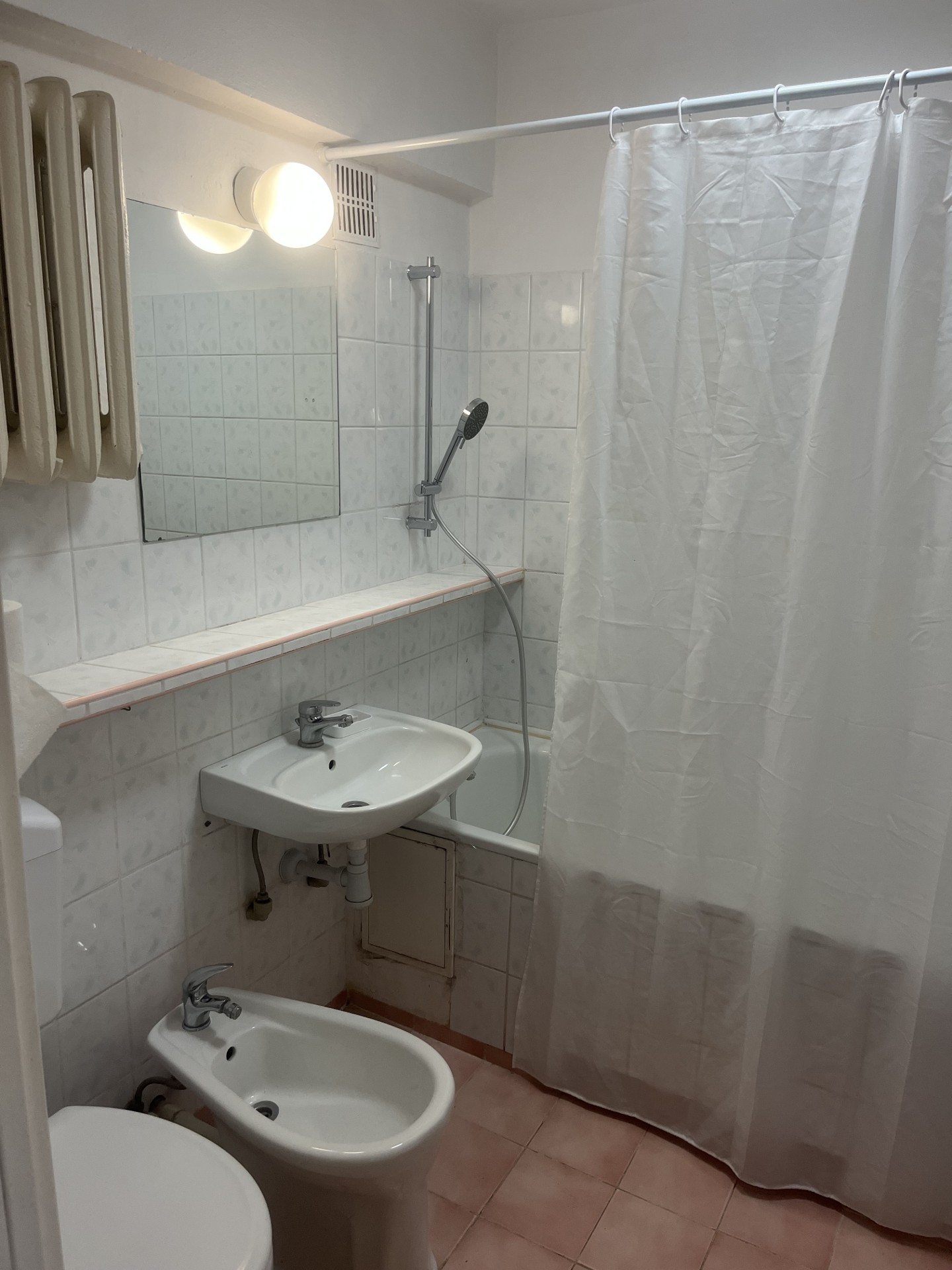 2 pokojowa kawalerka 37 m² Inflancka BEZPOŚREDNIO, PO REMONCIE - Widok 5