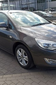 Opel Astra J-2