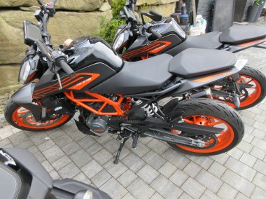 125 ccm 1 właściciel, pełna dokumentacja,  3 sztuki-1