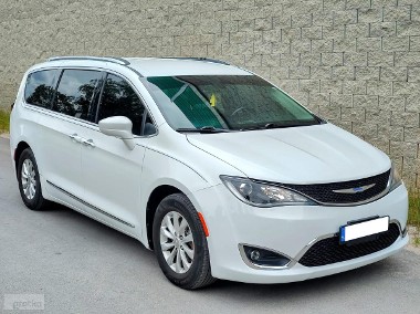 Chrysler Pacifica Touring Plus L-1