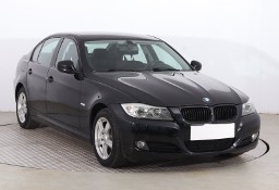 BMW SERIA 3 IV (E90/E91/E92/E93) BMW SERIA 3 , Serwis ASO, Klimatronic, Parktronic