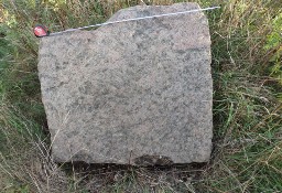 kamień ozdobny kształtny , granit