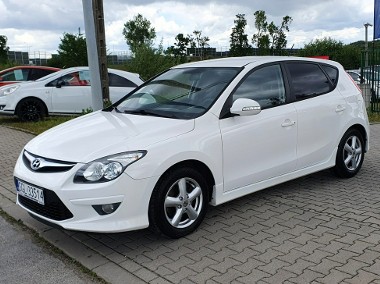 Hyundai i30 I Doskonały stan/Klimatyzacja sprawna/Bez korozji/Rozrząd na łańcuchu.-1