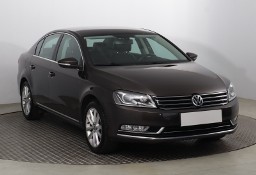 Volkswagen Passat B7 , DSG, Xenon, Klimatronic, Tempomat, Parktronic,