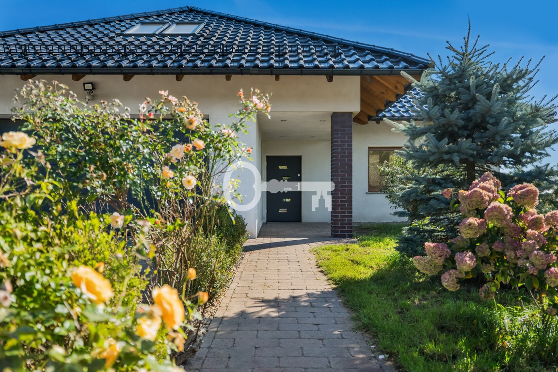 Dom na sprzedaż, 7 pokoi, 246 m², Dobroszyce