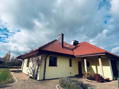 Dom parterowy w miejscowości Bronisławów-1