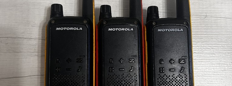 Zestaw 2 krótkofalówek Motorola T82 Extreme ŻÓŁTYCH-1