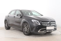 Mercedes-Benz Klasa GLA , Automat, Skóra, Navi, Klimatronic, Tempomat, Parktronic,