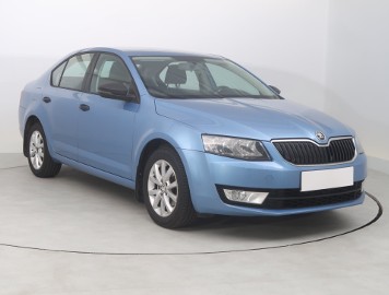 Skoda Octavia III , Salon Polska, Klima, Parktronic