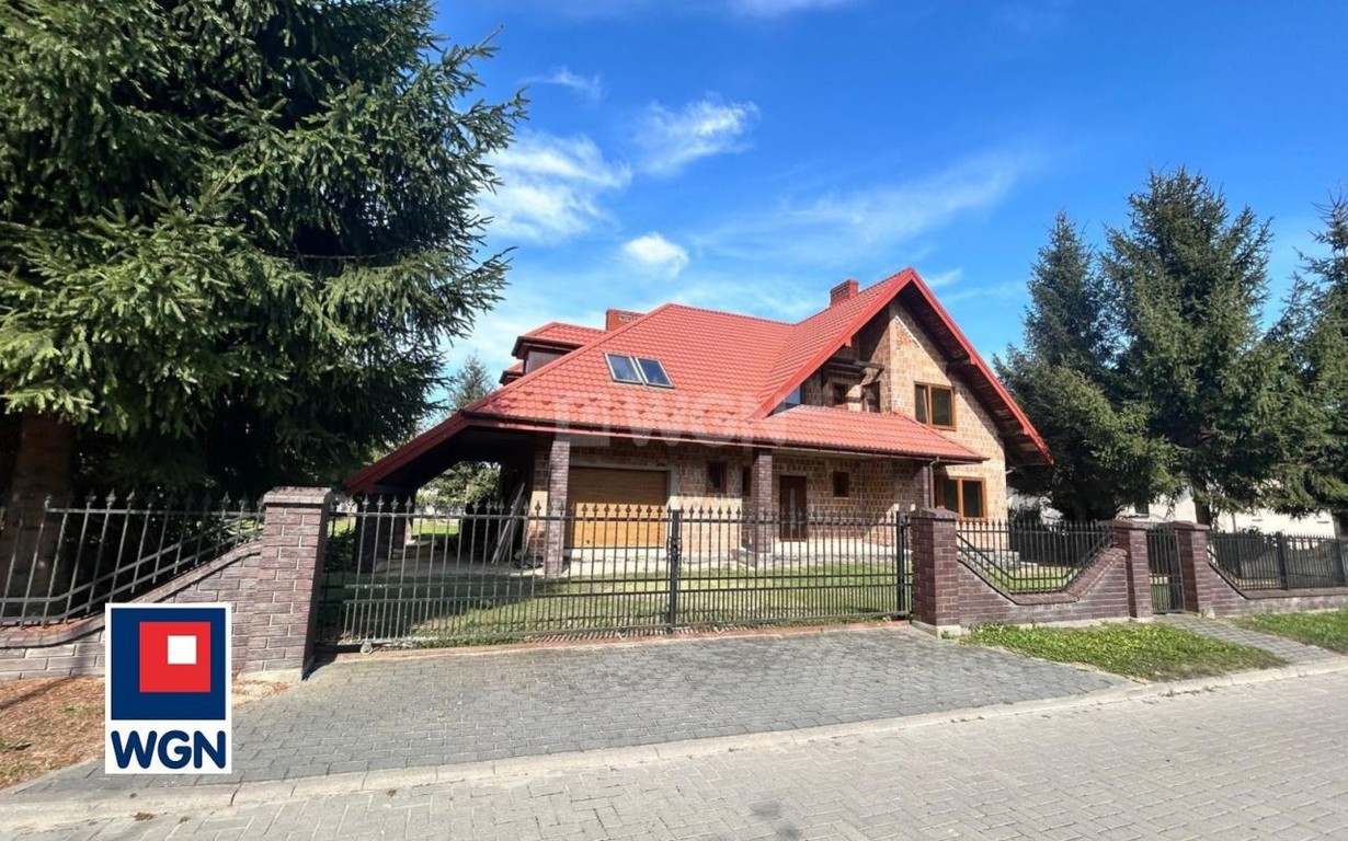 Dom na sprzedaż, 7 pokoi, 334 m², Pajęczno