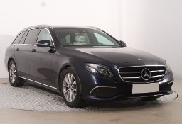 Mercedes-Benz Klasa E W213 , Serwis ASO, 194 KM, Automat, VAT 23%, Skóra, Navi,