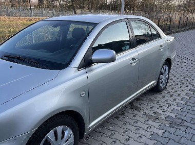 Toyota Avensis 1.8 VVT-i Sol-1