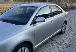 Toyota Avensis II Toyota Avensis 1.8 VVT-i Sol