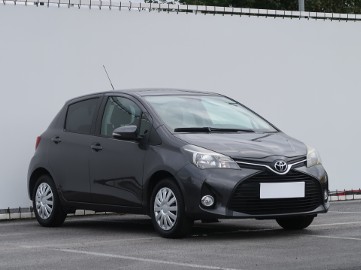 Toyota Yaris III , Klima, Podgrzewane siedzienia