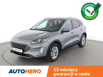 Ford Kuga III 4x4 automat full LED navi klima auto kamera i czujniki parkowania