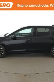 Volkswagen Golf VIII 131KM kamera ACC grzane fotele FrontAssist climatronic hak LED-2