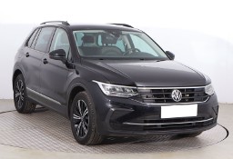 Volkswagen Tiguan , Salon Polska, Serwis ASO, DSG, Navi, Klimatronic, Tempomat,