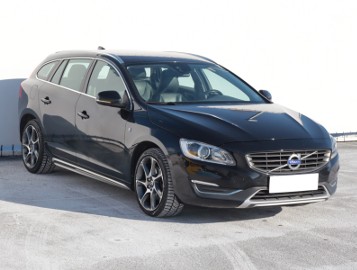 Volvo V60 I , Salon Polska, Serwis ASO, Skóra, Navi, Xenon, Klimatronic,