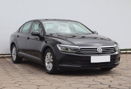 Volkswagen Passat B8 , Salon Polska, Serwis ASO, GAZ, Navi, Klimatronic, Tempomat,