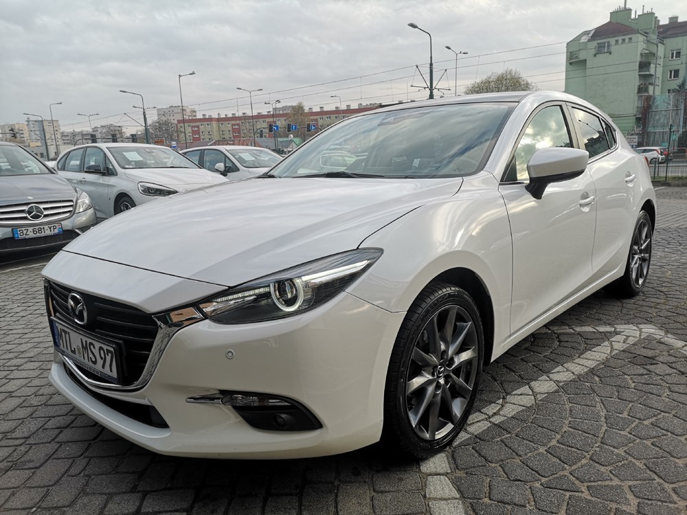 Mazda 3 III 2.0i 16V DOHC Skyactive Signature+ IWł. Lakier satynowy Clima BiXenon