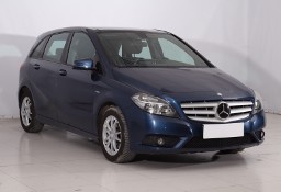Mercedes-Benz Klasa B W246 , Klima, Podgrzewane siedzienia, Dach panoramiczny