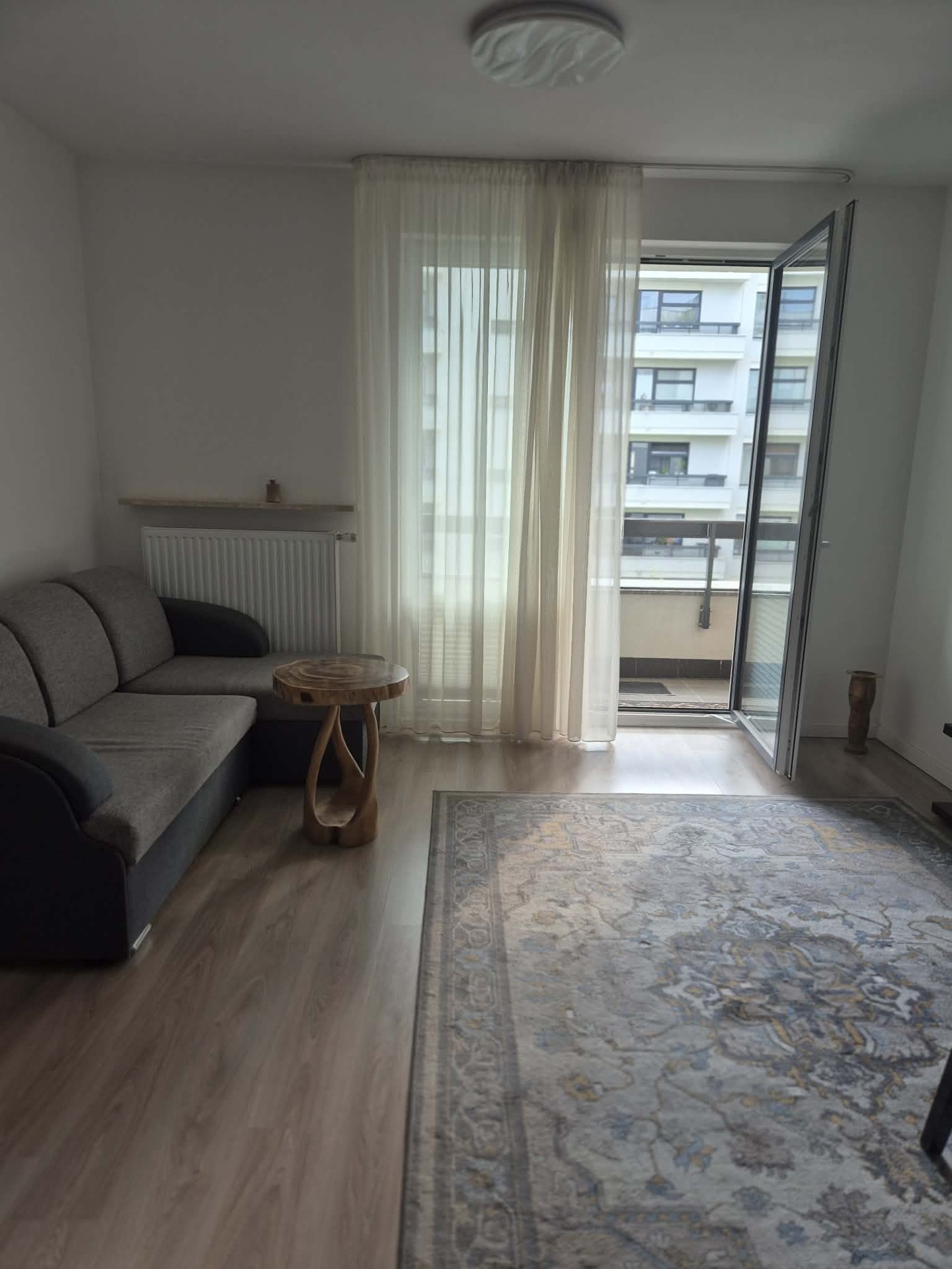 Nowoczesne, przytulne mieszkanko 41 m²/ 2 pokoje+miejsce garażowe GRATIS - Widok 4