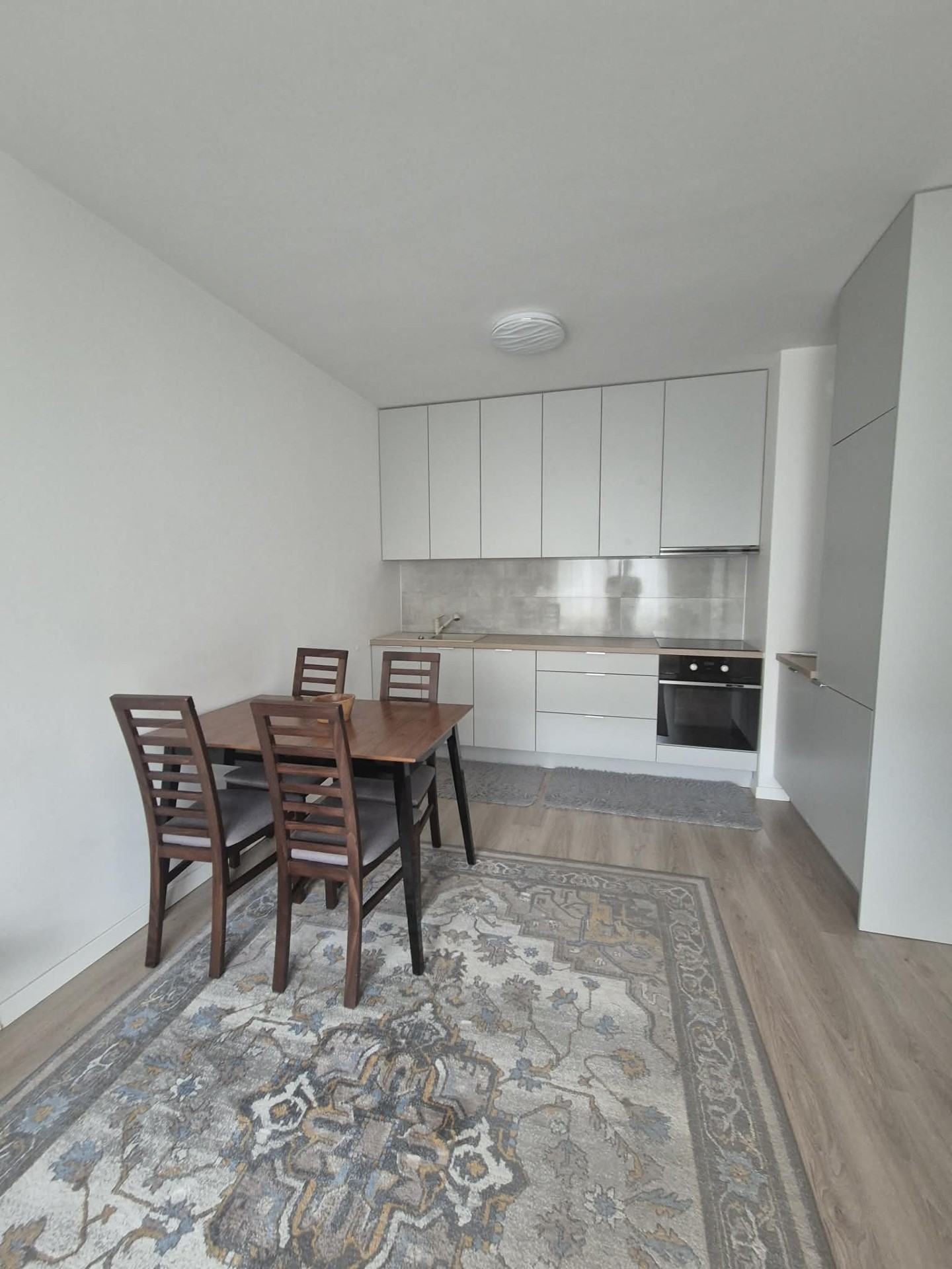 Nowoczesne, przytulne mieszkanko 41 m²/ 2 pokoje+miejsce garażowe GRATIS - Widok 6