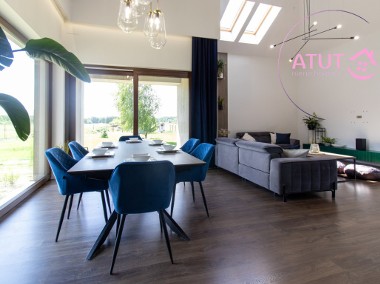 <p>Nowoczesny Przestronny Dom Wokół Natury</p>-1