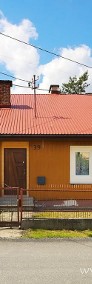 Drewniano-murowany dom dla osób znużonych miastem-4