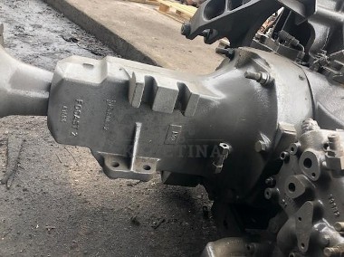 Claas Arion Ares , Massey Ferguson zwolnica tylna obudowa-1