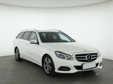 Mercedes-Benz Klasa E W213 , 170 KM, Skóra, Navi, Klimatronic, Tempomat, Parktronic,-1