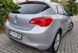 Opel Astra J 1.6 Design Edition
