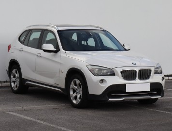 BMW X1 I (E84) , Automat, Navi, Xenon, Bi-Xenon, Klimatronic, Tempomat,