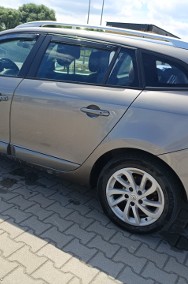 Sprzedam bardzo funkcjonalne bezawaryjne auto.-2