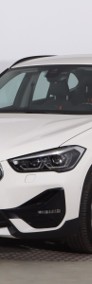 BMW X1 F48 , Salon Polska, Serwis ASO, 190 KM, Automat, Skóra, Navi,-3
