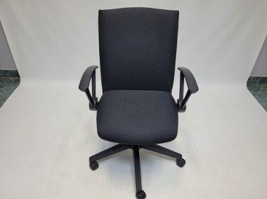 Fotel biurowy , krzesło obrotowe Haworth czarne -1