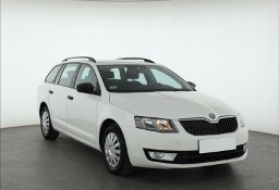 Skoda Octavia III , Salon Polska, Klima, Parktronic, Podgrzewane siedzienia