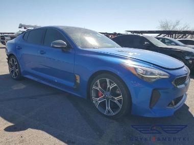 Kia Stinger-1