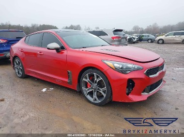 Kia Stinger-1