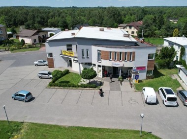 Budynek Usługowy z dużym parkingiem w Konopiskach-1