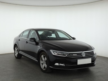 Volkswagen Passat B8 , Salon Polska, Automat, Skóra, Navi, Klimatronic, Tempomat,-1