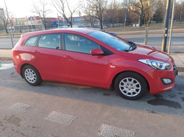 Hyundai i30 1.6 GDI Comfort / kombi-1