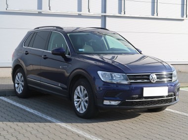 Volkswagen Tiguan , DSG, Navi, Klimatronic, Tempomat, Parktronic,-1