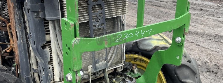 John Deere 6110 - przedni podnośnik TUZ hitch AL221064-1