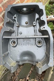 Fwd: Wspornik osi przedniej new holland case steyr 82030986 , 8203098-2