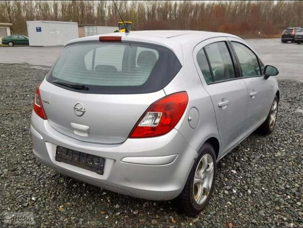 Opel Corsa D Opel Corsa D 1 2 Active Benz 86km 13 Gratka Pl Oferta Archiwalna