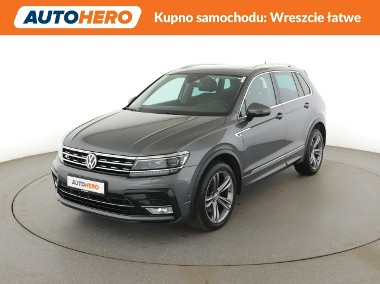 Volkswagen Tiguan II R-Line 4x4 DSG matrix LED panorama virtual cocpit navi grzane fotele-1